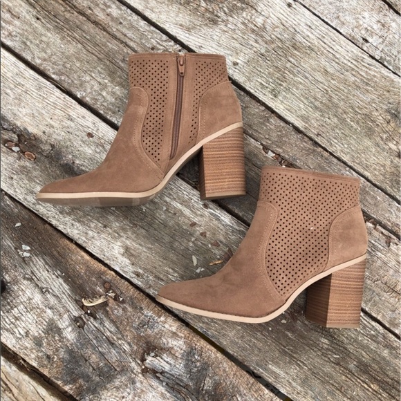 Universal Thread Tan Perforated Block Heel Booties - Picture 2 of 3